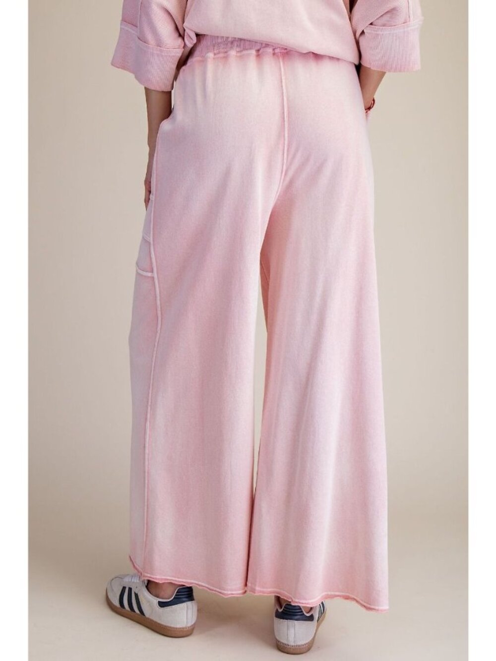 Easel Everyday Exposed Seam Wide Leg Lounge Pants in Blush Pink - Picture 5 of 5